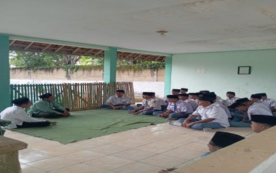 Menjelang Tes Kompetensi Akademik, Siswa MA dan SMK As-Salafiyah Gelar Istighasah Bersama